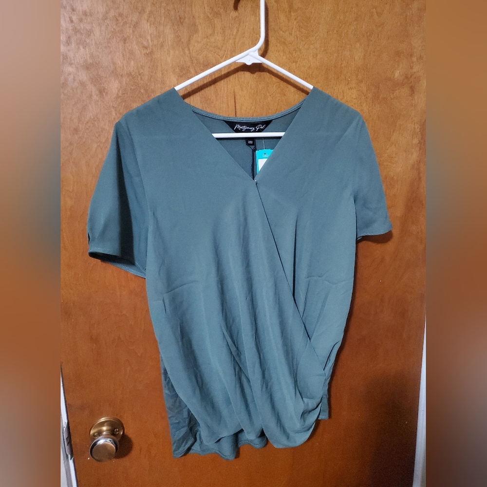 Women's Montgomery Post Sage Green Wrap Top Size M- New With Tags!